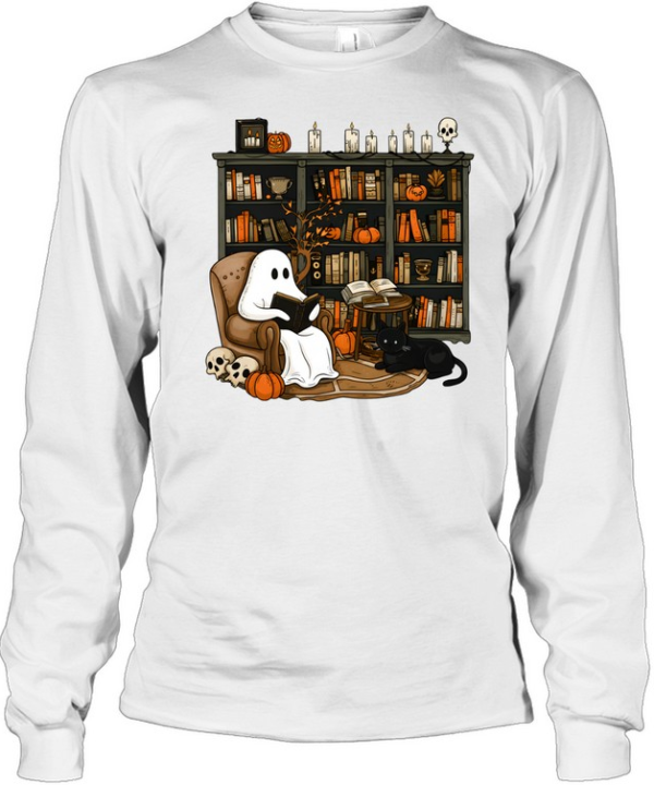 Cozy Bookworm Ghost Reading Books In Library Halloween Long Sleeved T-shirt