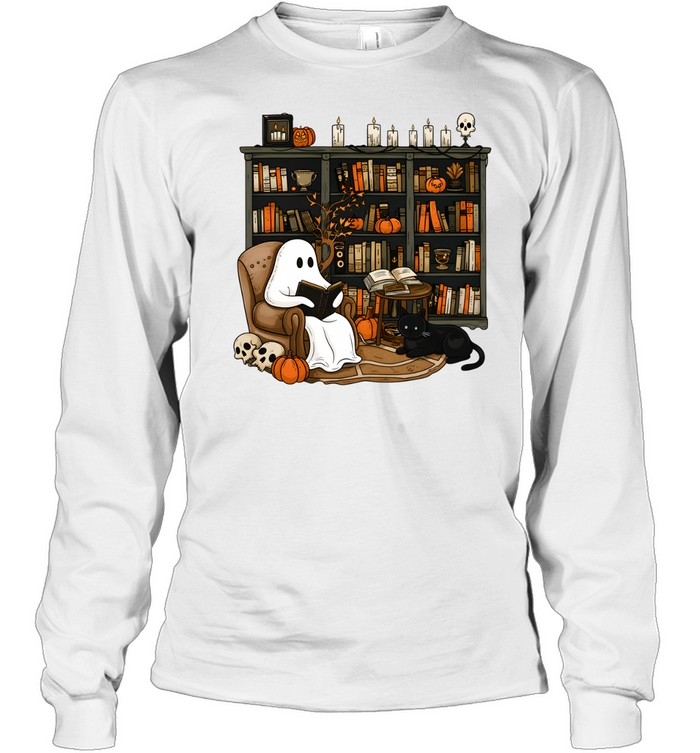 Cozy Bookworm Ghost Reading Books In Library Halloween Long Sleeved T-shirt