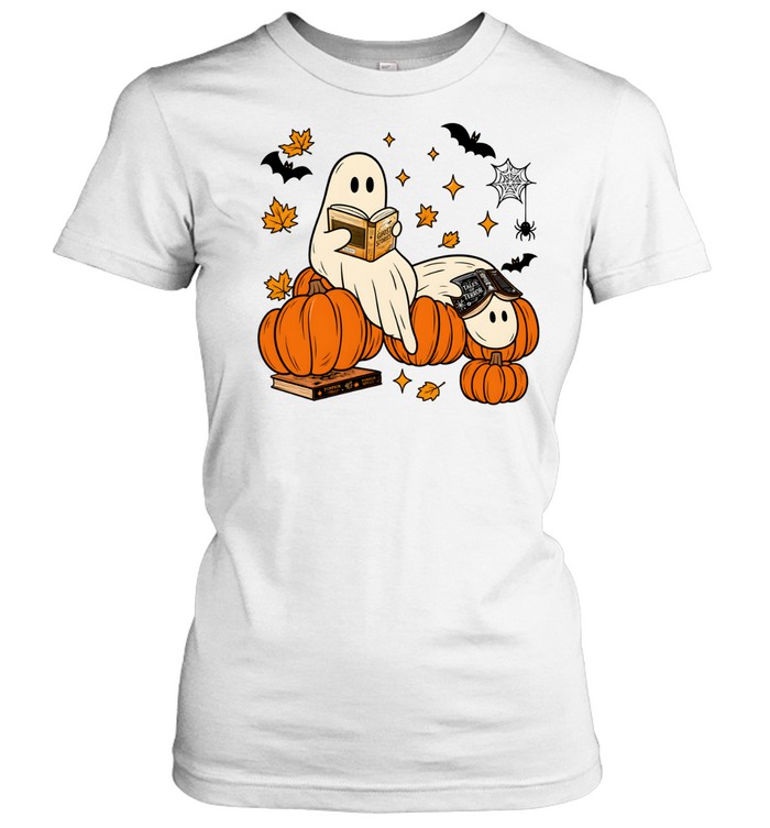 Cozy Reading Ghosts On Pumpkins Fantasy Book Lover Classic Women's T-shirt