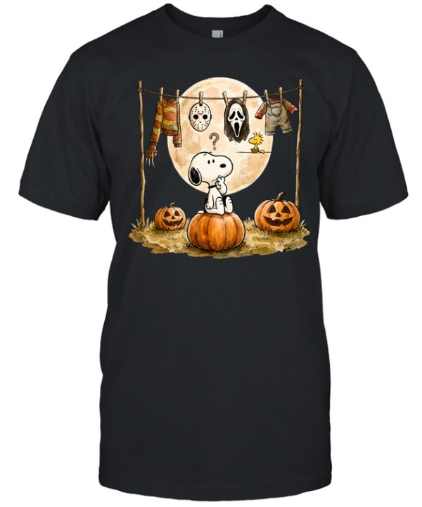 Cute Snoopy Choosing Halloween Costume Slasher Squad Graphic Classic Men's T-shirt