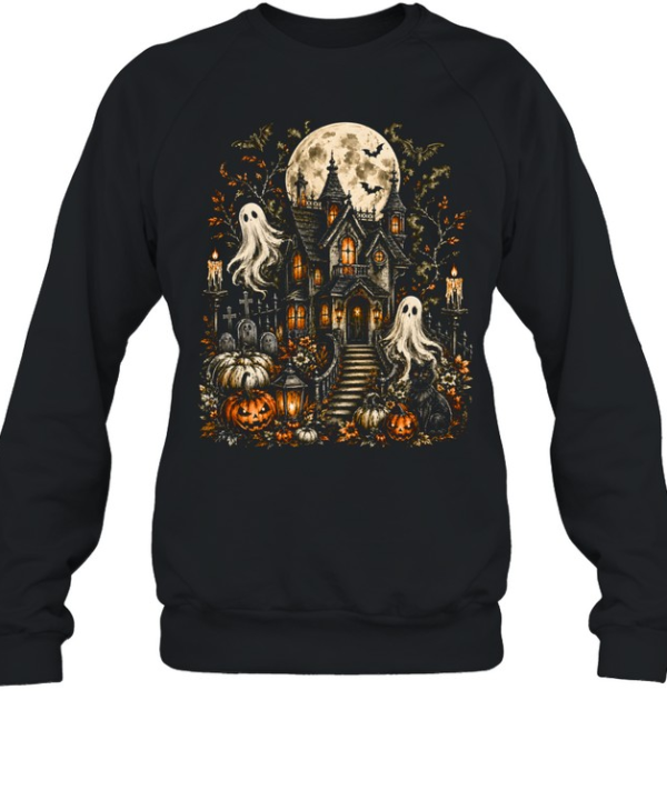Vintage Gothic Haunted House Spooky Ghosts Full Moon Halloween  Unisex Sweatshirt