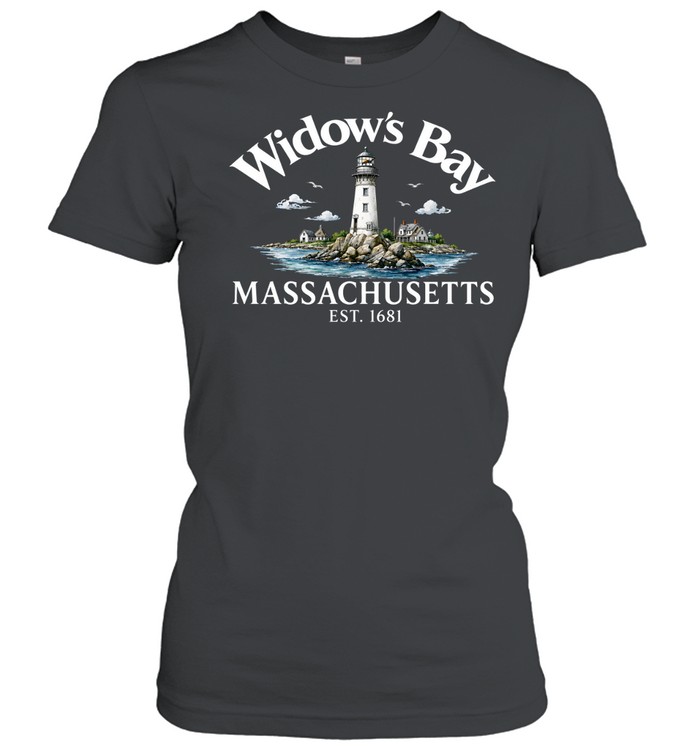 Widows Bay Massachusetts Est 1681 Vintage Coastal Lighthouse Classic Women's T-shirt