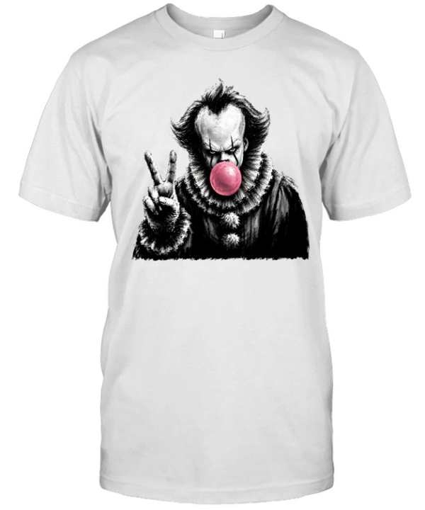 Funny Pennywise Blowing Bubble Gum Peace Sign Halloween Horror  Classic Men's T-shirt