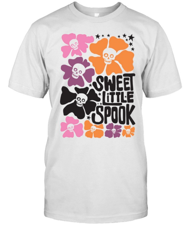 Sweet Little Spook Retro Floral Skull Flowers Halloween T- Classic Men's T-shirt